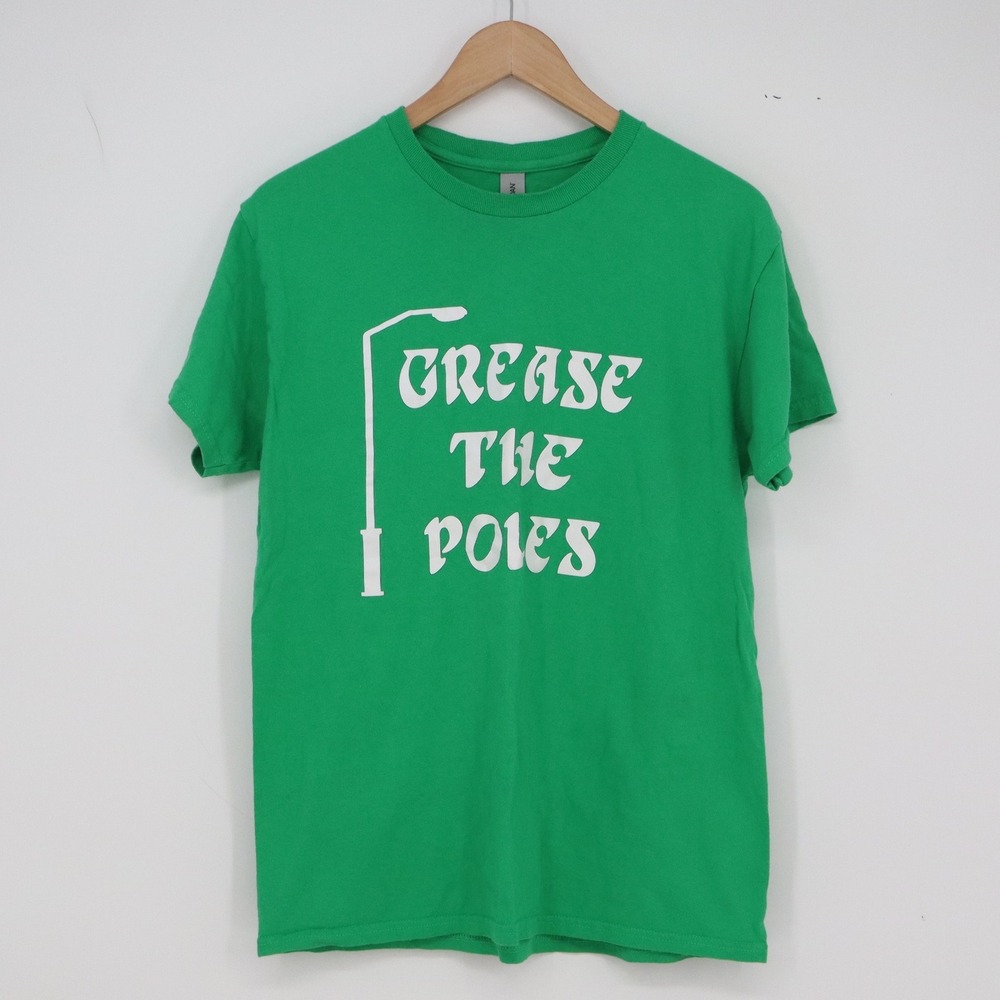 Gildan T-Shirt Mens M Heavy Cotton Green Grease The Poles Graphic Excellent